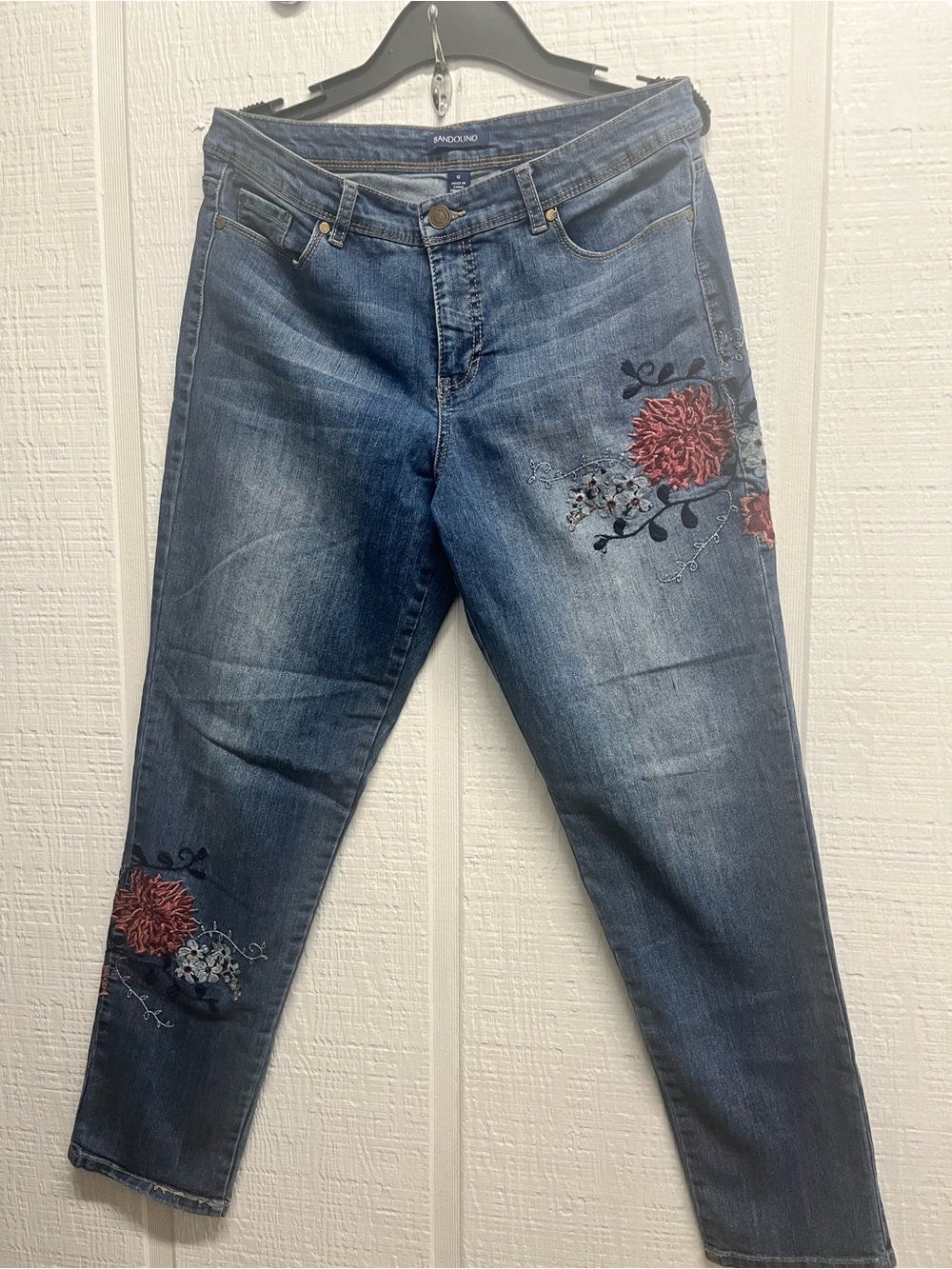 Bandolino Boho Blue Denim Ankle Jeans with Pink Floral Embroidery